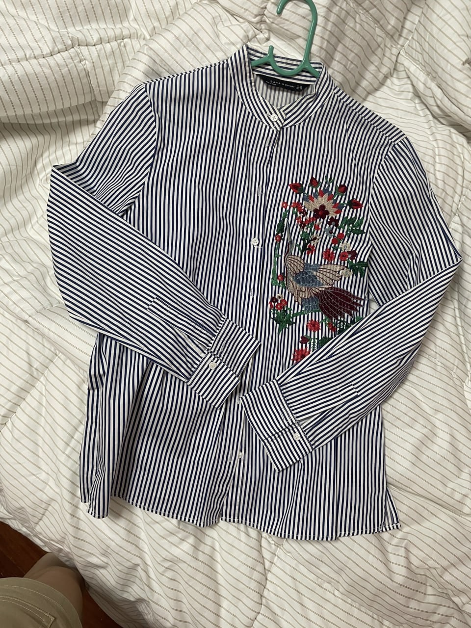 D4-6895